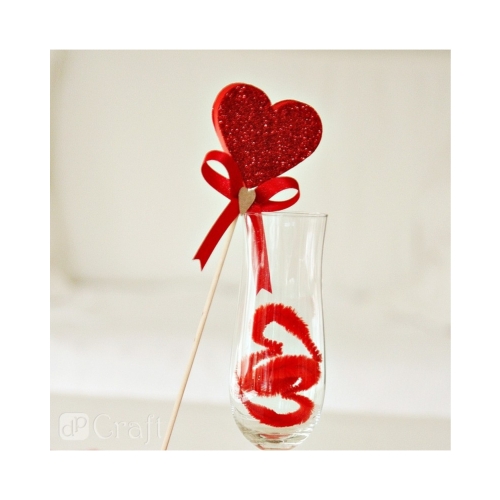 Dziurkacz ozdobny 7.6 cm Serce